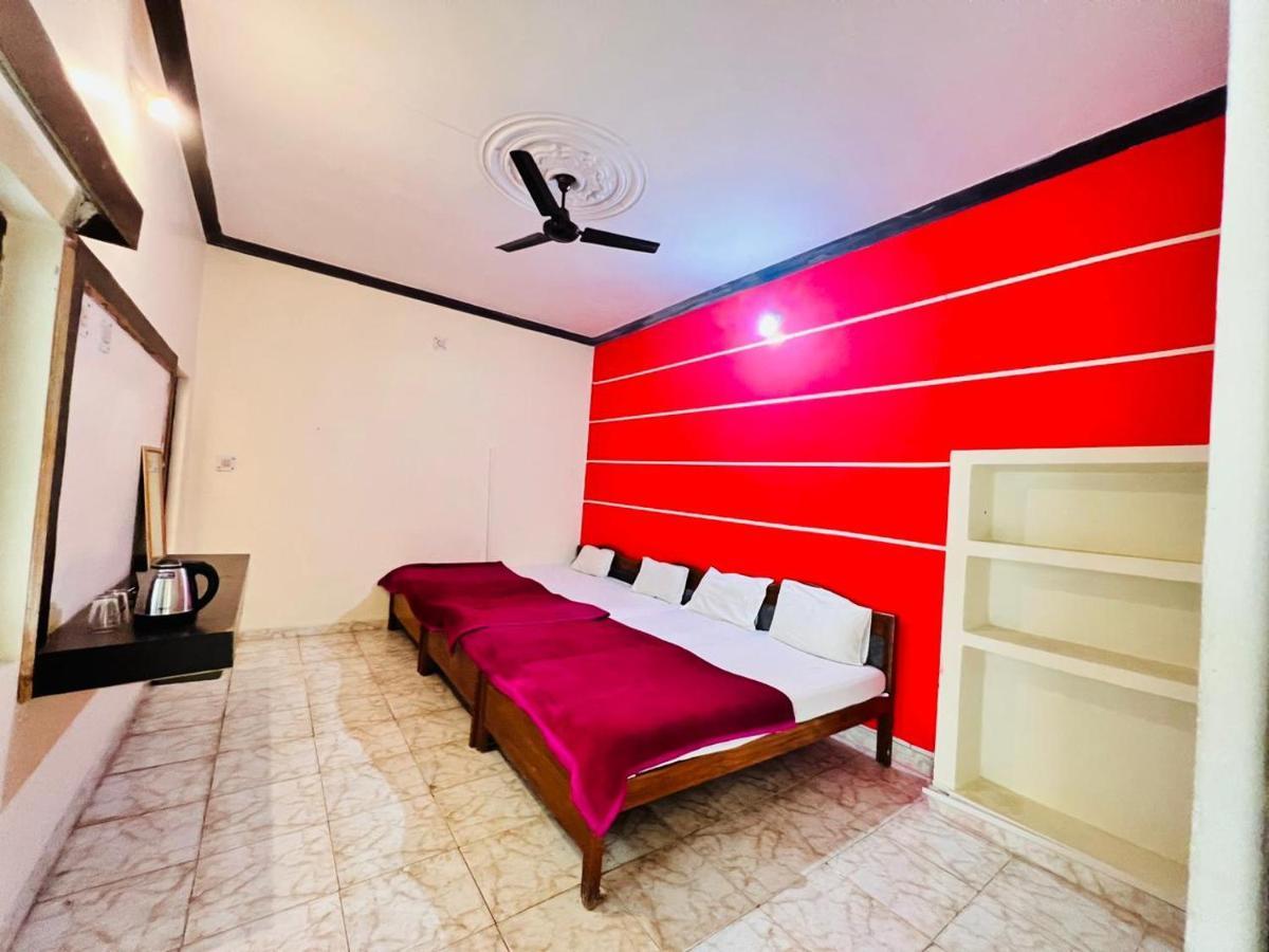Headquarter Khajuraho Pansiyon Dış mekan fotoğraf